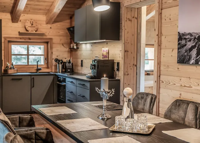 Benglerwald Berg Chaletdorf * Bach (Tyrol)