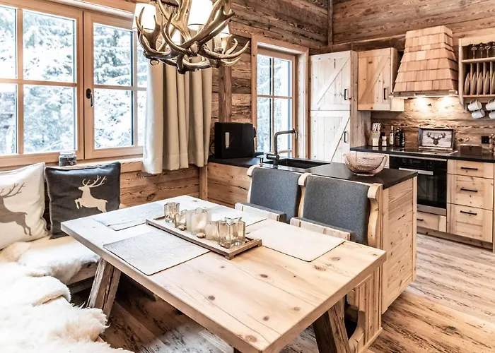 Benglerwald Berg Chaletdorf Bach