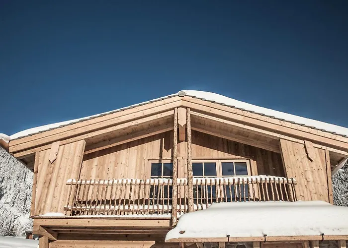 Benglerwald Berg Chaletdorf * Bach (Tyrol)